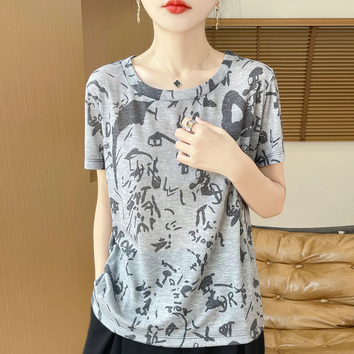 Spring And Summer New Round Neck Knitted Short Sleeve T-shirt Women's Printed Loose Bottoming Top